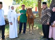 Berkah Idul Adha 2023, Sekda Edy Dampingi Wabup Sumenep Serahkan Hewan Kurban