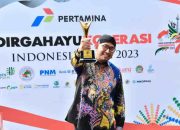 Bangga, Bupati Sumenep Raih Penghargaan Pembina Koperasi Andalan dari Dekopin