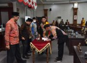 Paripurna, Penandatanganan Kesepakatan Bupati dan DPRD Sumenep Hasil Pembahasan KUA PPAS Anggaran 2024