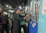 Sidak, Geledah Kamar Hunian WBP Hingga Tes Urine Para Petugas Lapas Kelas IIA Pamekasan