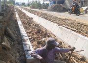 Dinas PUTR Sumenep Bungkam dan Kades Gedungan Diduga Kena Pelet Pelaksana Proyek Siluman
