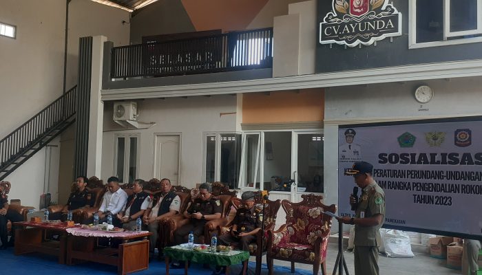 Satpol PP Pamekasan Gelar Sosialisasi Perundang-undangan Bidang Cukai di Perusahaan Rokok Ayunda