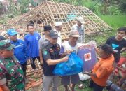 PJ Bupati Pamekasan Turun Lokasi Beri Bantuan Kepada Korban Bencana Puting Beliung