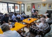 Diskusi Bersama Senator Papua, Ketua DPD RI Bicara Bangsa hingga Bola