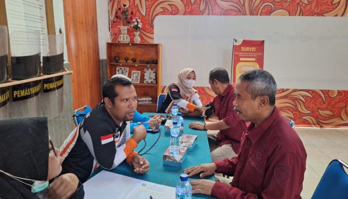 Bersama Tim Medis Puskesmas Lapas Kelas III Arjasa Rutin Cek Kesehatan WBP