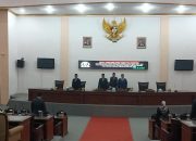 Rapat Paripurna DPRD Sampang Tentang Penjelasan Bupati Terhadap RPJPD 2025 – 2045 Dan Pengusul Raperda BumDes
