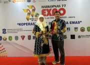 Bupati Sumenep Dr. H. Achmad Fauzi Wonsojudo Raih Penghargaan Sebagai Pembina Koperasi Andalan