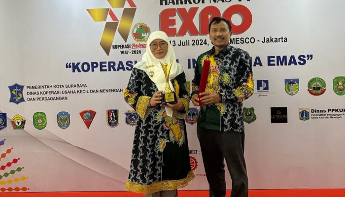 Bupati Sumenep Dr. H. Achmad Fauzi Wonsojudo Raih Penghargaan Sebagai Pembina Koperasi Andalan
