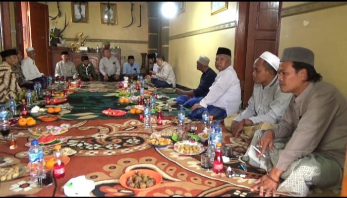 Haul Akbar Isi Acara Tasyakuran Sedekah Desa Jengrong