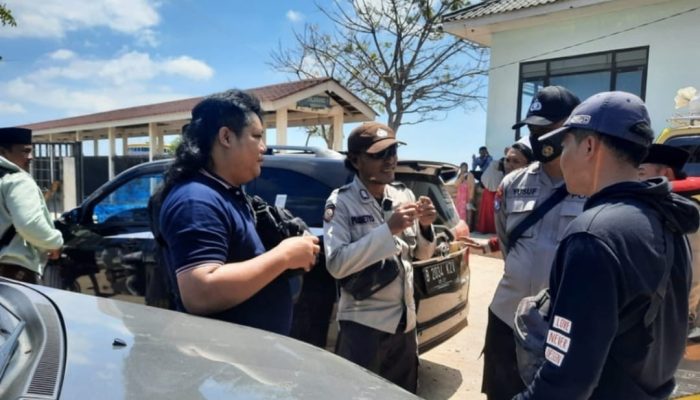 Oknum Anggota Polsek Sapudi Tahan Kendaraan Bermotor Jika Tidak Dapat Tunjukkan BPKB