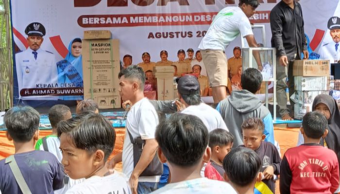 Antusias Warga Sambut Color Run dan Selamatan Desa Tiris