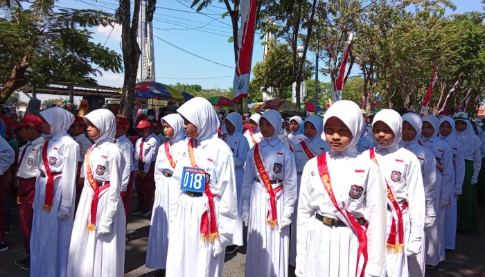 SDN Rongtengah 1 Sampang Ikuti Lomba Gerak Jalan Tingkat SDN dan MI, Begini Harapan Kepala Sekolah