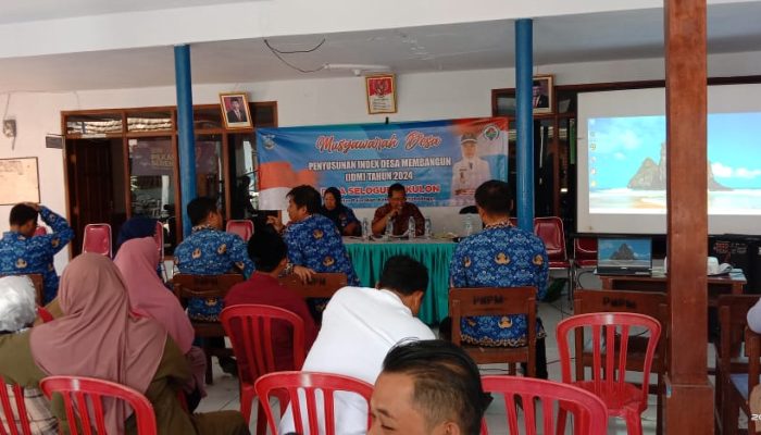 Danramil 0820/15 Pajarakan Kawal MUSDES Penyusunan RKPDes Selogudig Kulon Anggaran 2025