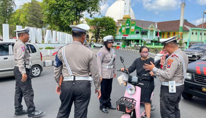 Satlantas Polres Lumajang Imbau Larangan Gunakan Sepada Listrik di Jalan Raya