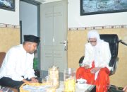 Pengasuh Ponpes Lirboyo Titip Pesan Agar Achmad Fauzi Wongsjudo Terus Peduli Anak Yatim dan Warga Miskin