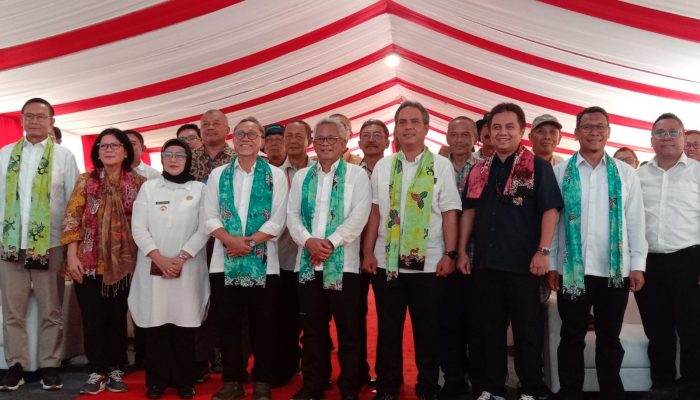 Menko Pangan Zulkifli Hasan Optimis Pemerintah Lumajang Capai Swasembada Gula Nasional