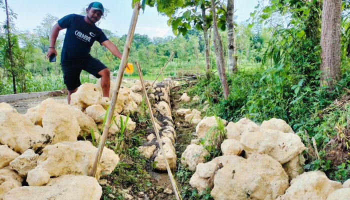 Proyek BK Pemprov Jatim di Desa Gulbung Sampang, Diduga Dikerjakan Pihak Ketiga