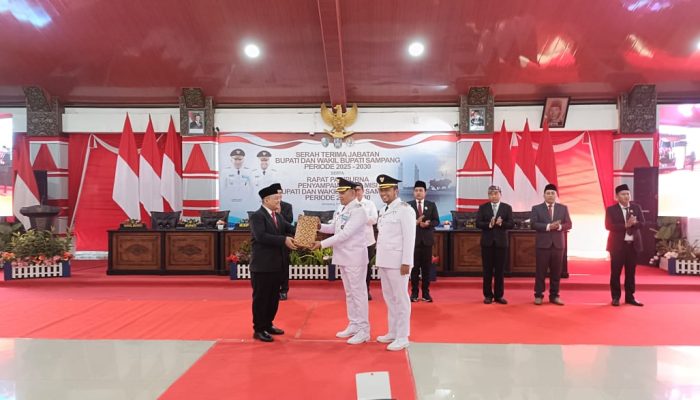 Dalam Rangka Penyampaian Pidato Visi Misi Bupati Periode 2025-2030, DPRD Sampang Gelar Rapat Paripurna