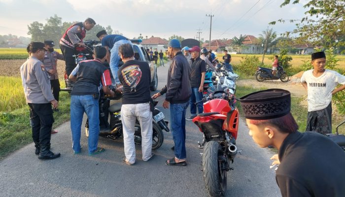 Polsek Proppo Razia Aksi Balap Liar, Sejumlah Motor R2 Diamankan Oleh Petugas