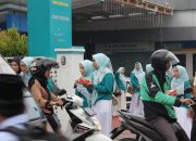 Aksi sosial berupa ratusan paket takjil digelar PIKK dan Srikandi PLN UP3