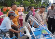 Polres Pamekasan Bersama Pengurus Bhayangkari Salurkan Bansos Jelang Lebaran