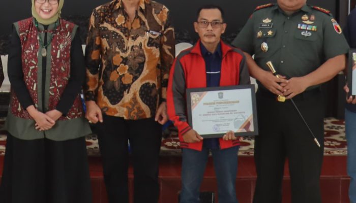 TNI Dukung Penuh Dialog Interaktif May Day: Komitmen Kodim 0821 Lumajang Dalam Mewujudkan Kesejahteraan Pekerja dan Stabilitas Nasional