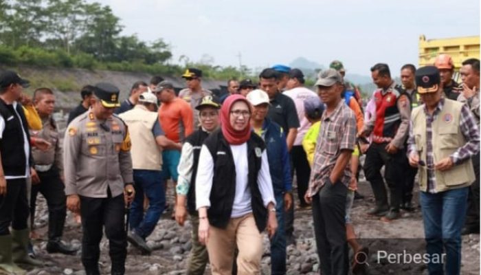 Bupati Lumajang Indah Amperawati Gerak Cepat Selamatkan 82 KK Dari Ancaman Banjir Gunung Semeru