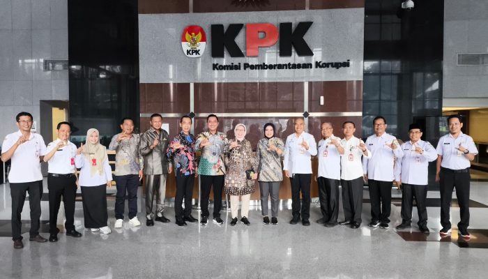 Wujudkan Tata Kelola Pemerintahan Bebas Korupsi, Eksekutif dan Legislatif Lumajang Audiensi dengan KPK