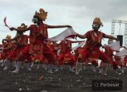 Tari Topeng Kaliwungu Tampil Kolosal, 500 Pelajar Lumajang Guncang Panggung Budaya Nusantara