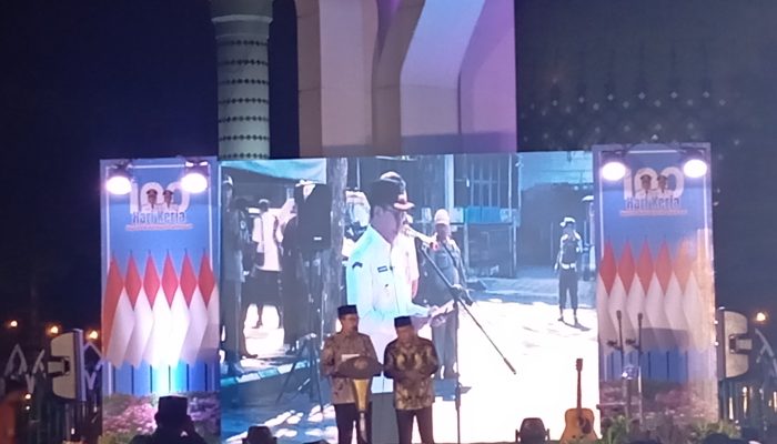 Refleksi 100 Hari Kerja, Bupati dan Wakil Bupati Pamekasan Paparkan Capaian dan Program Lanjutan di Monumen Arek Lancor
