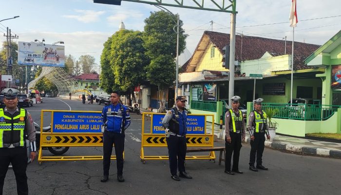 Polres Lumajang Amankan Kegiatan Car Free Day di Alun-Alun Lumajang