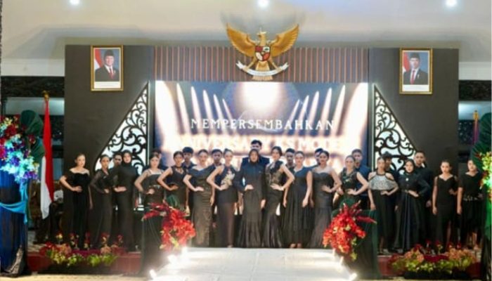 Foto: Anniversary KS Models Management menjadi mitra aktif dalam promosi batik serta produk UMKM khas Lumajang