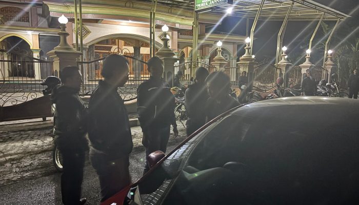 Tim Pemburu Kejahatan Polres Lumajang Gencar Patroli Malam di Kecamatan Kunir, Antisipasi 4C