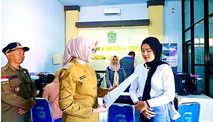 Pemkab Lumajang Dorong UMKM Naik Kelas Permudah Izin Usaha Lewat Layanan NIB Rampung Di Kecamatan