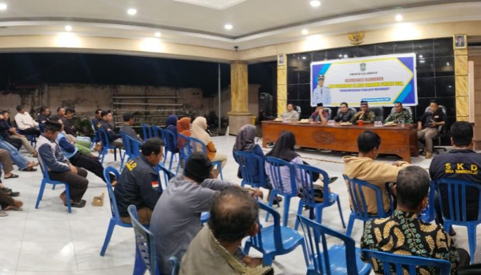 Tingkatkan Keamanan Desa, Kapolsek, Camat, dan Danramil Candipuro Berikan Pembinaan Satgas SKD