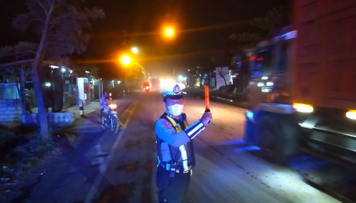 Pembukaan Dua Jalur Arus Lalu Lintas di Jembatan Jagalan Klakah, Lumajang: Upaya Meningkatkan Kelancaran dan Keamanan Lalu Lintas