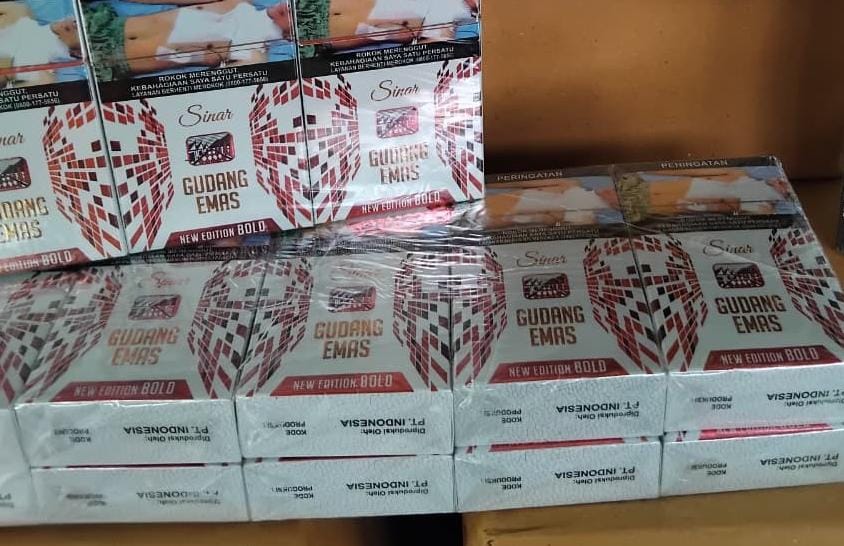 Foto: Rokok Ilegal Merk “Sinar Gudang Mas” yang Diduga milik pengusaha lokal H. HR (Inisial) warga Blumbungan Pamekasan