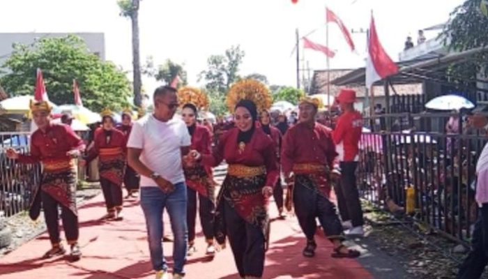 Desa Bades Angkat Budaya Lewat Karnaval HUT RI: Jaga Tradisi Eratkan Silaturrami