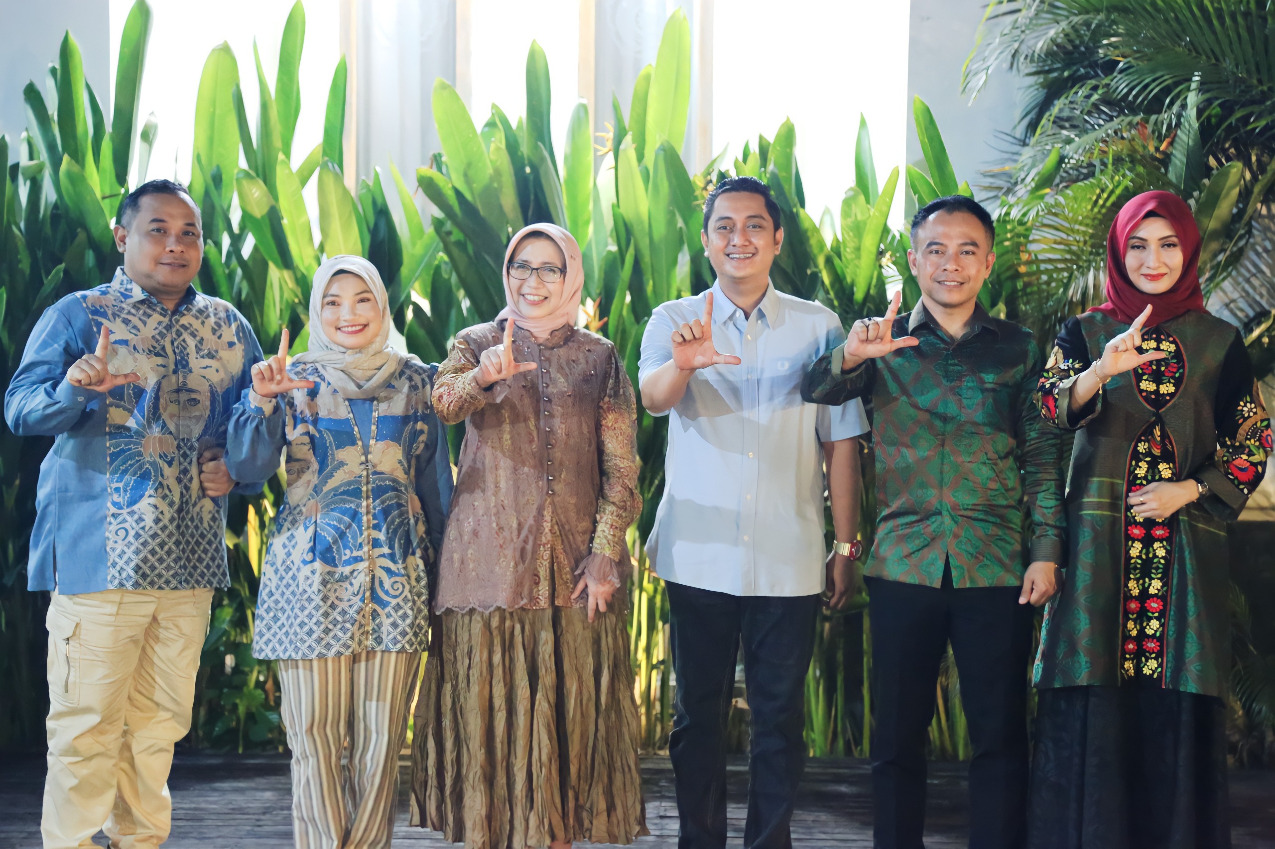 Foto: Momentum Forkopimda menggelar Pisah Kenal Kodim 0821 Lumajang dari pejabat lama, Letkol Inf Ronny Wijaya Koesuma, kepada pejabat baru, Letkol Arh Anton Subhandi, S.AP