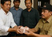 Dana Swadaya Rp 294,4 Juta Pengusaha Tambak Menguap, Kepala Desa Lapa Laok Bungkam