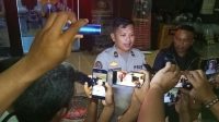 FOTO: Massa mengamuk usai kematian tak wajar Rudi Kelvin terduga pelaku Curwan, kasi Humas Polres Lumajang Ipda Untoro, sampaikan klarifikasi.