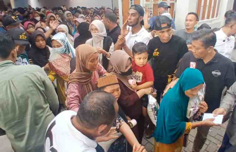 6.000 Paket Sembako untuk Ojol, Pasukan Kuning dan Disabilitas di Sumenep