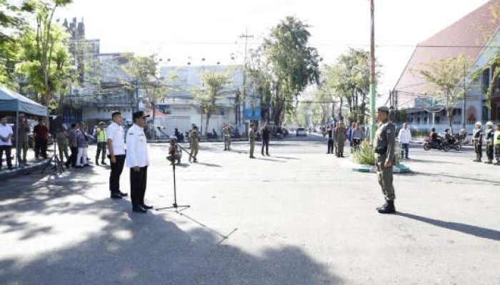 Bupati Pamekasan Pimpin Apel Gabungan Penertiban PKL, Pemkab Cari Solusi Penataan Kota