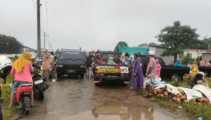 Pasar Dadakan di Akses Jalan Puskesmas Ganding Picu Kemacetan, Pasar Tradisional Kian Terpinggirkan