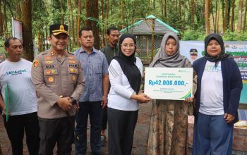 Kapolres Lumajang Hadiri Gathering Pekerja dan Pengusaha Peringati May Day 2026 di Sumberwuluh 