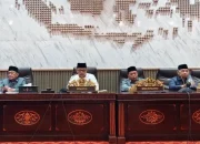 DPRD Sumenep Perkuat Pembahasan Tiga Raperda 2026, Fraksi Soroti Substansi dan Kepentingan Publik 11 Rapat Paripurna pandangan umum fraksi-fraksi terhadap Nota Penjelasan Bupati atas tiga Rancangan Peraturan Daerah (Raperda) Tahun 2026