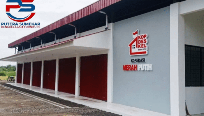 FOTO: Gedung KDMP dan Logo Bengkel Las “Putera Sumekar”