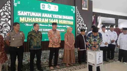 FOTO : Santunan anak yatim dan piatu di Kabupaten Lumajang dalam rangka memperingati Tahun Baru Islam 1448 H