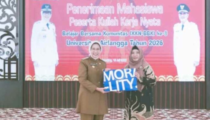 FOTO : Penerimaan Program KKN-BBK ke-8 Universitas Airlangga dipimpin langsung oleh Bupati Lumajang yang mengusung tema "Berbasis Sustainable Development Goals (SDGs)"
