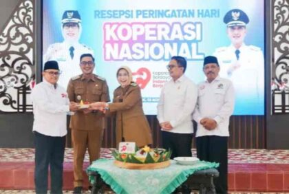 FOTO: Bersama Bupati Lumajang dan Pengurus Dekopinda